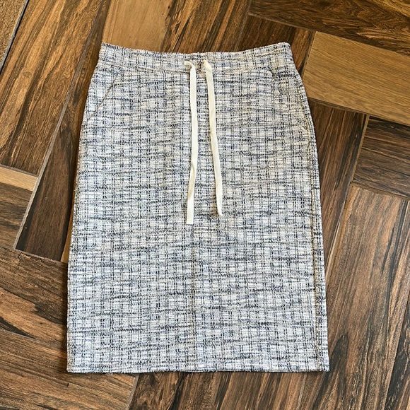 LOFT Dresses & Skirts - Loft skirt
